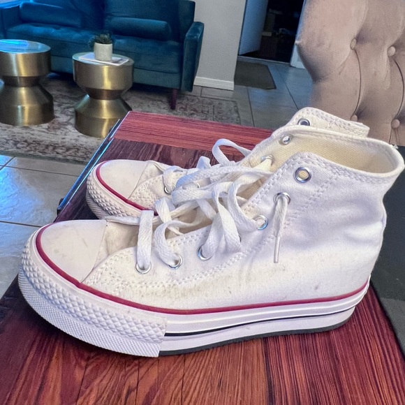 White platform high top all star chuck Taylor’s. Like new - Picture 4 of 5